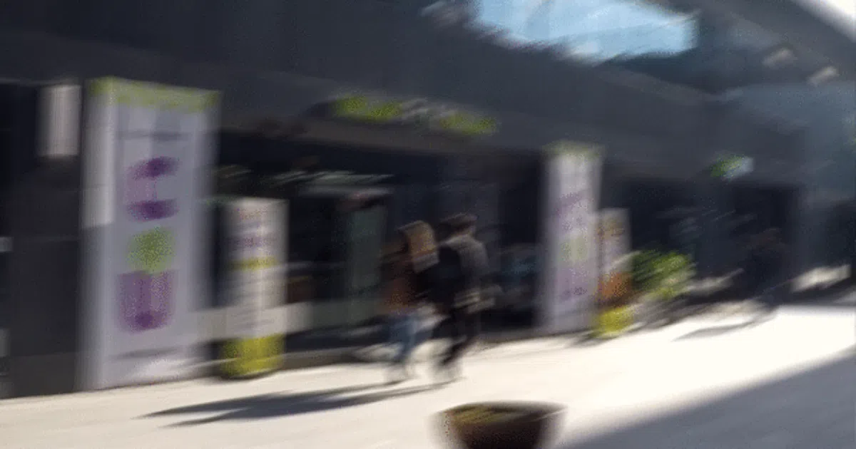 DeblurGAN